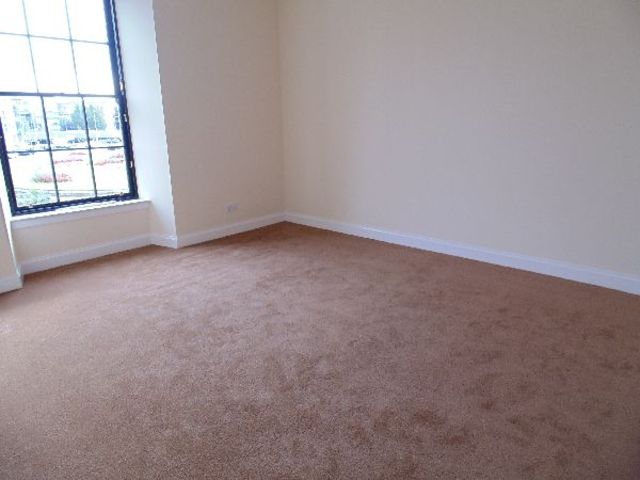  Image of 3 bedroom Flat to rent in Gauze Street Paisley PA1 at Paisley Paisley Renfrewshire, PA1 1ES