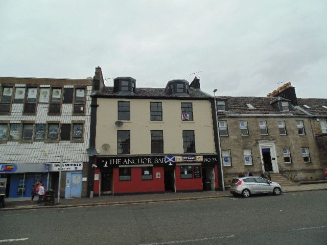  Image of 3 bedroom Flat to rent in Gauze Street Paisley PA1 at Paisley Paisley Renfrewshire, PA1 1ES