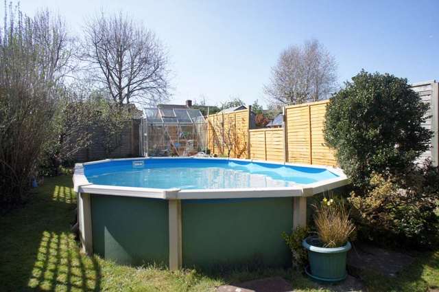  Image of 4 bedroom Semi-Detached house for sale in Geoffreyson Road Caversham Reading RG4 at Geoffreyson Road Caversham Heights Reading, RG4 7HS