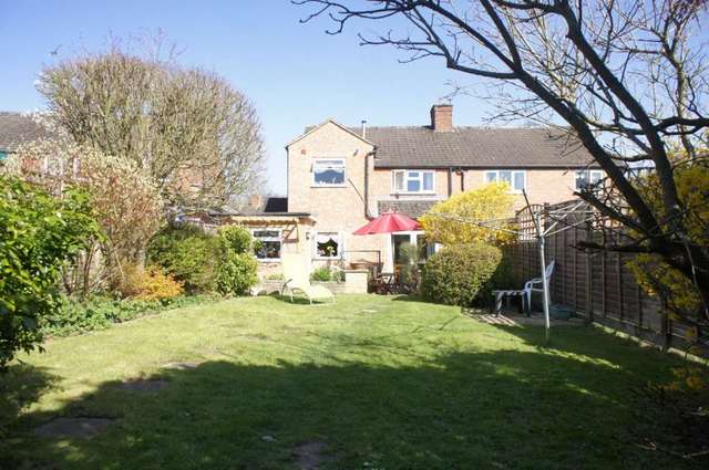  Image of 4 bedroom Semi-Detached house for sale in Geoffreyson Road Caversham Reading RG4 at Geoffreyson Road Caversham Heights Reading, RG4 7HS