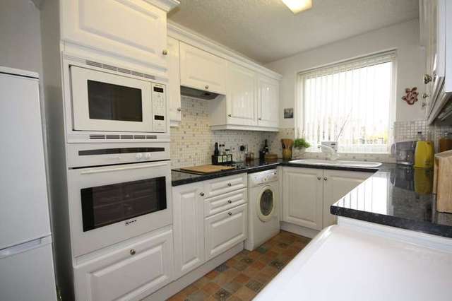  Image of 2 bedroom Ground Flat for sale in Lulworth Road Birkdale Southport PR8 at Birkdale Southport Southport, PR8 2AS