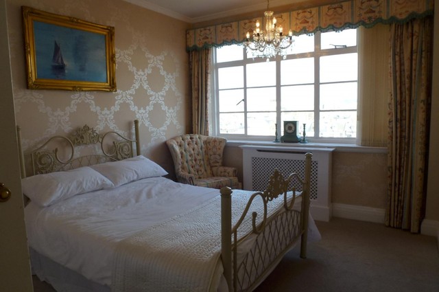  Image of 2 bedroom Detached house to rent in Grand Avenue Hove BN3 at 4 Grand Avenue  Hove, BN3 2LD