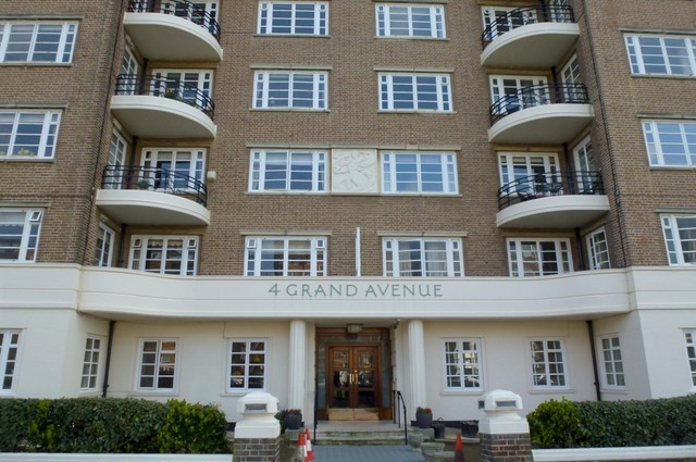  Image of 2 bedroom Detached house to rent in Grand Avenue Hove BN3 at 4 Grand Avenue  Hove, BN3 2LD