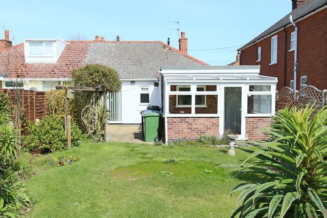  Image of 2 bedroom Bungalow for sale in Grand Avenue Lowestoft NR33 at Grand Avenue Pakefield Lowestoft, NR33 7AR