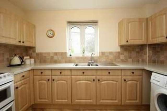  Image of 3 bedroom Ground Flat for sale in Grange Close North Westbury-on-Trym Bristol BS9 at Henleaze Bristol BS9 4AZ Bristol, BS9 4AZ