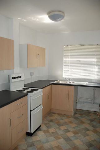  Image of 2 bedroom Flat to rent in Gravel Hill Coventry CV4 at Gravel Hill  Coventry, CV4 9JH