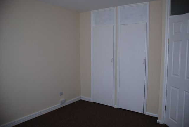  Image of 2 bedroom Flat to rent in Gravel Hill Coventry CV4 at Gravel Hill  Coventry, CV4 9JH