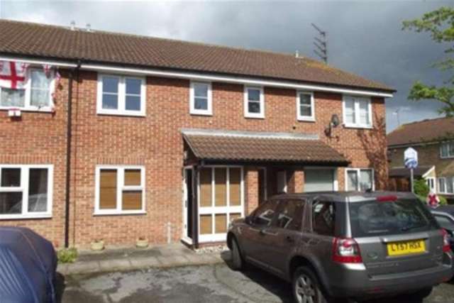  Image of 1 bedroom Flat to rent in Helleborine Badgers Dene Grays RM17 at Grays, RM17 5JD