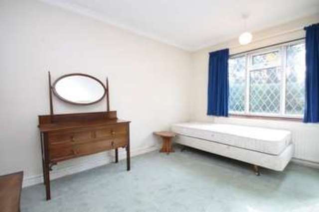  Image of 3 bedroom Detached house for sale in Guildford Road Bookham Leatherhead KT23 at Guildford Road  Great Bookham, KT23 4LA