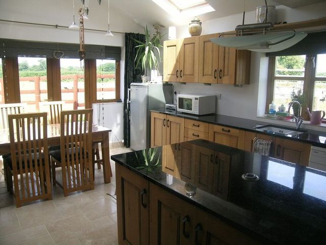  Image of 2 bedroom Semi-Detached house to rent in Green Common Lane Wooburn Green High Wycombe HP10 at Green Common Lane  Hedsor, HP10 0LD