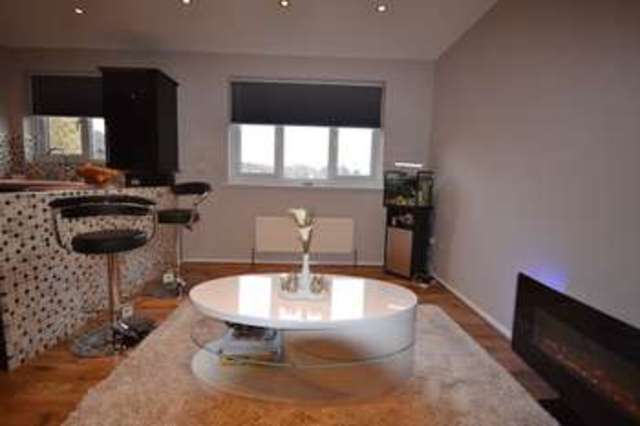  Image of 1 bedroom Flat to rent in Green Pond Close London E17 at Green Pond Close Walthamstow London, E17 6EF