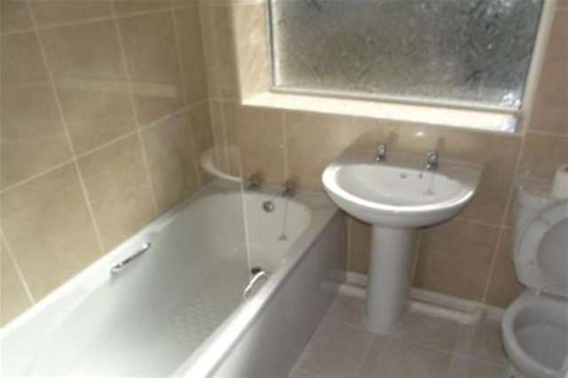  Image of 3 bedroom Detached house to rent in Greencroft Nottingham NG11 at Nottingham, NG11 8GH