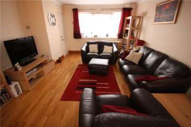  Image of 3 bedroom Terraced house for sale in Greenvale Road Knaphill Woking GU21 at Knaphill Woking Knaphill, GU21 2HB