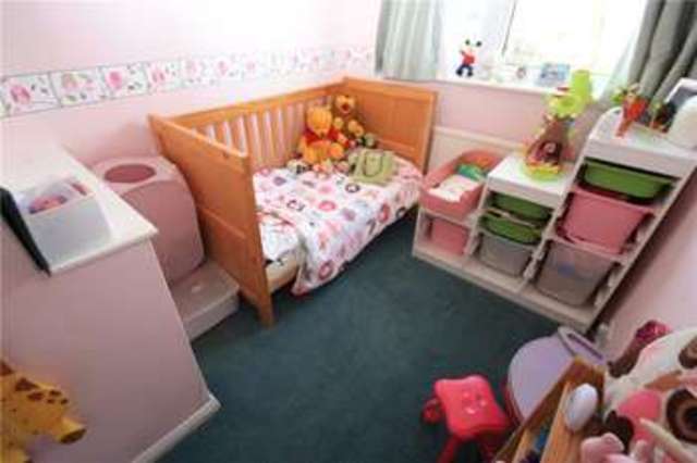  Image of 3 bedroom Terraced house for sale in Greenvale Road Knaphill Woking GU21 at Knaphill Woking Knaphill, GU21 2HB