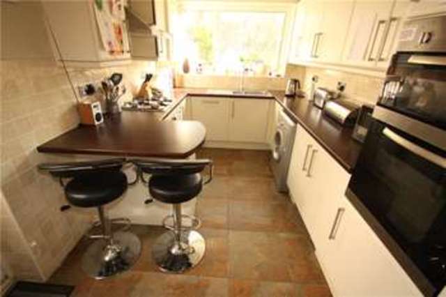  Image of 3 bedroom Terraced house for sale in Greenvale Road Knaphill Woking GU21 at Knaphill Woking Knaphill, GU21 2HB