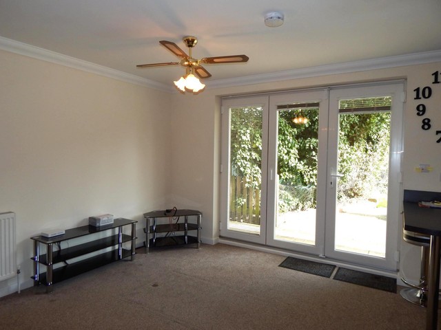  Image of 2 bedroom Flat to rent in Grove Road Basingstoke RG21 at Grove Road  Basingstoke, RG21 3AX