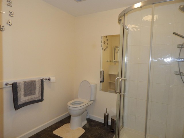  Image of 2 bedroom Flat to rent in Grove Road Basingstoke RG21 at Grove Road  Basingstoke, RG21 3AX
