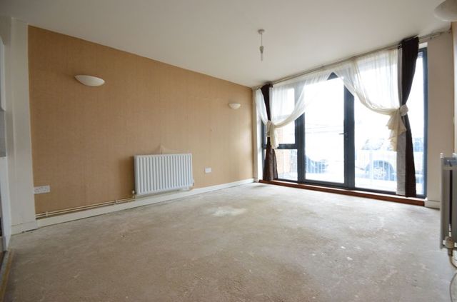  Image of 1 bedroom Flat for sale in Grovelands Road London N15 at Grovelands Road  South Tottenham, N15 6BW