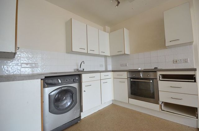  Image of 1 bedroom Flat for sale in Grovelands Road London N15 at Grovelands Road  South Tottenham, N15 6BW