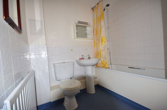  Image of 1 bedroom Flat for sale in Grovelands Road London N15 at Grovelands Road  South Tottenham, N15 6BW