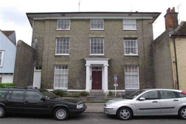  Image of Flat to rent in High Street Hadleigh Ipswich IP7 at Ipswich, IP7 5EL