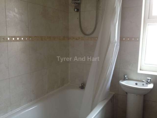  Image of 3 bedroom Terraced house to rent in Halsbury Road Liverpool L6 at Halsbury Road  Liverpool, L6 6DQ