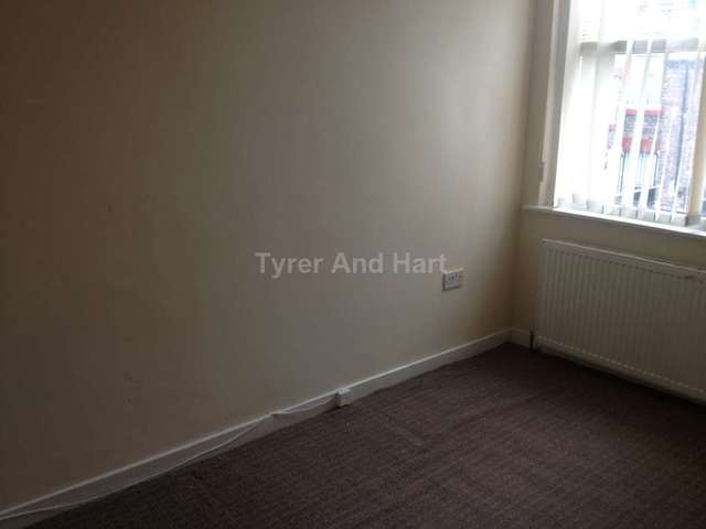  Image of 3 bedroom Terraced house to rent in Halsbury Road Liverpool L6 at Halsbury Road  Liverpool, L6 6DQ