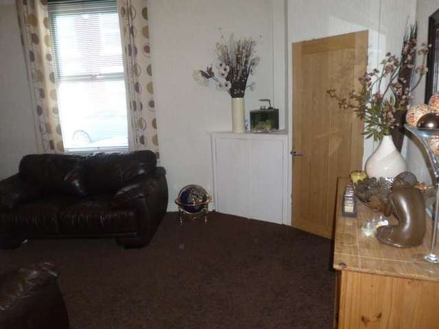  Image of 2 bedroom End of Terrace to rent in Handsworth Road Blackpool FY1 at Handsworth Road  Blackpool, FY1 2RQ