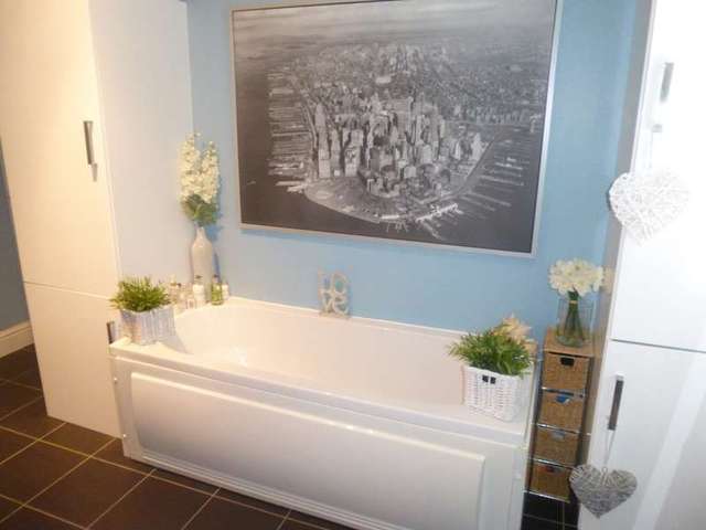  Image of 2 bedroom End of Terrace to rent in Handsworth Road Blackpool FY1 at Handsworth Road  Blackpool, FY1 2RQ