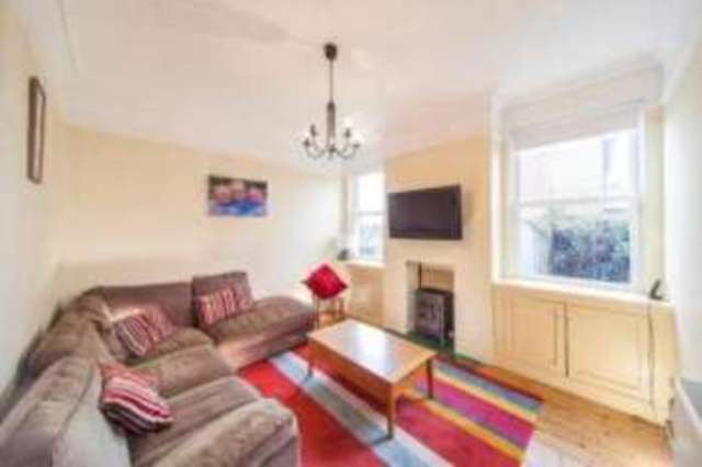  Image of 5 bedroom Semi-Detached house for sale in Hatton Lane Stretton Warrington WA4 at Stretton Warrington Higher Whitley, WA4 4NG