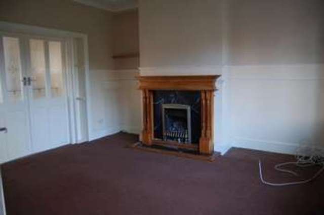  Image of 3 bedroom Semi-Detached house to rent in Hawthorn Road Kearsley Bolton BL4 at Hawthorn Road Kearsley Bolton, BL4 8SD