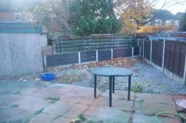  Image of 3 bedroom Semi-Detached house to rent in Hawthorn Road Kearsley Bolton BL4 at Hawthorn Road Kearsley Bolton, BL4 8SD