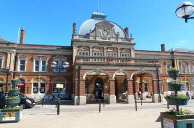  Image of 3 bedroom Town House to rent in Hawthorn Row West End Street Norwich NR2 at West End Street  Norwich, NR2 4NG