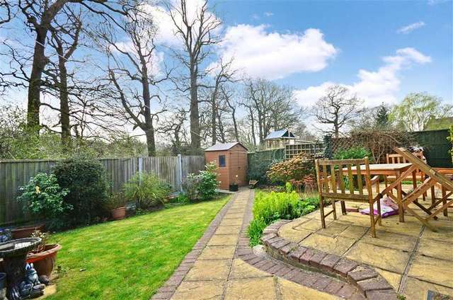  Image of 2 bedroom Detached house for sale in Haydock Close Hornchurch RM12 at Hornchurch Essex Hornchurch, RM12 6EA