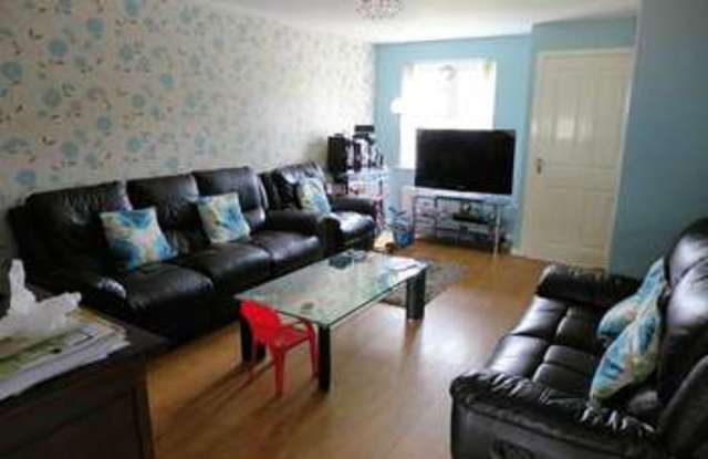  Image of 4 bedroom Mews for sale in Hazelbottom Road Manchester M8 at Hazelbottom Road  Crumpsall, M8 0GQ
