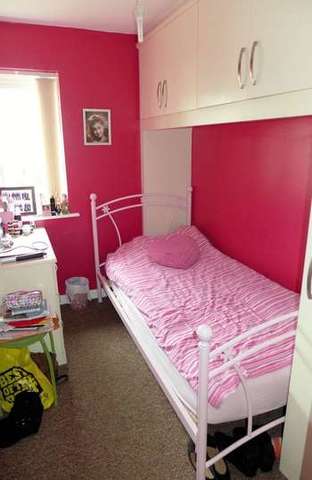  Image of 4 bedroom Mews for sale in Hazelbottom Road Manchester M8 at Hazelbottom Road  Crumpsall, M8 0GQ