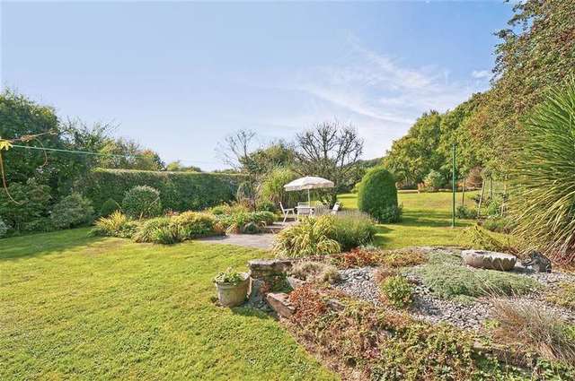  Image of 4 bedroom Detached house for sale in Headcorn Road Grafty Green Maidstone ME17 at Grafty Green Maidstone Maidstone, ME17 2AN