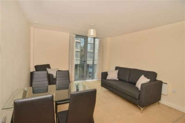  Image of 2 bedroom Flat to rent in Canal Street Nottingham NG1 at Nottingham, NG1 7HD