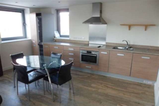  Image of 2 bedroom Flat to rent in Canal Street Nottingham NG1 at Nottingham, NG1 7HD