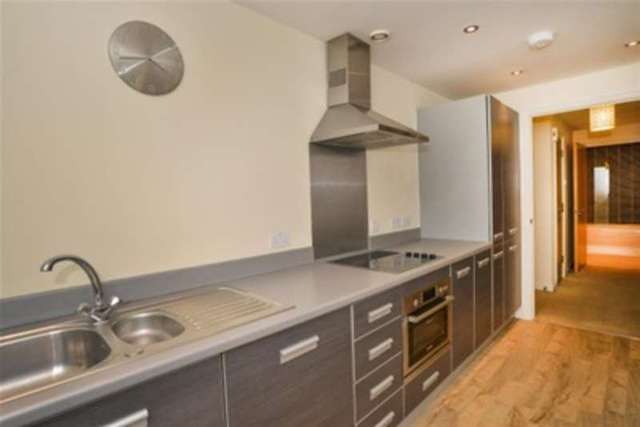  Image of 2 bedroom Flat to rent in Canal Street Nottingham NG1 at Nottingham, NG1 7HD