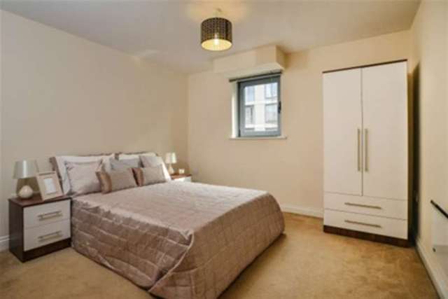  Image of 2 bedroom Flat to rent in Canal Street Nottingham NG1 at Nottingham, NG1 7HD