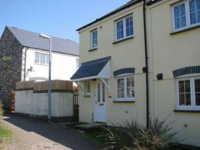  Image of 3 bedroom Semi-Detached house to rent in Helman Tor View Bodmin PL31 at Helman Tor View  Bodmin, PL31 1RE