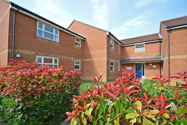  Image of Apartment to rent in Henry Doulton Drive London SW17 at Henry Doulton Drive Tooting Bec - Heritage Park London, SW17 6DH