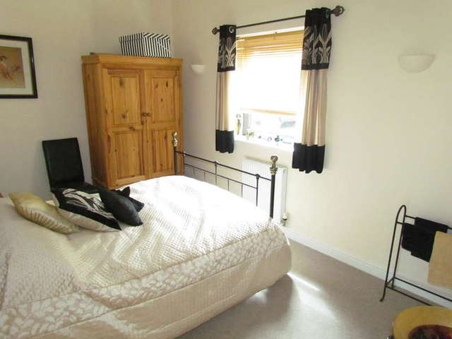  Image of 3 bedroom Detached house for sale in Henwick Road Worcester WR2 at Worcester Worcestershire Worcester, WR2 5NT