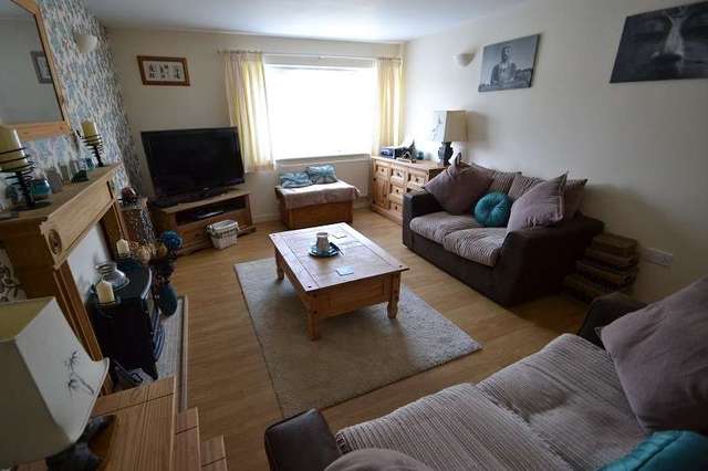  Image of 2 bedroom Ground Flat for sale in Heol Lewis Cardiff CF14 at Heol Lewis  Rhiwbina, CF14 6QE
