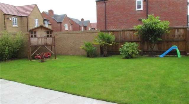  Image of 4 bedroom Detached house to rent in Heron Walk Waterbeach Cambridge CB25 at Waterbeach, CB25 9BZ