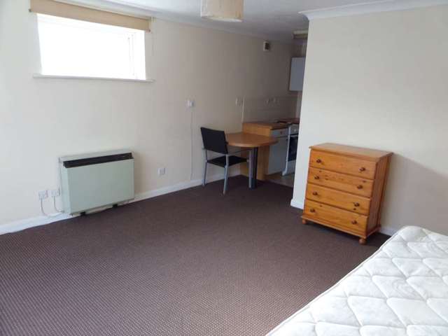  Image of Studio flat to rent in James Street Rochester ME1 at Heygate House James Street Rochester, ME1 2BY