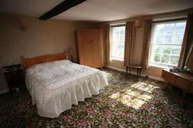  Image of 5 bedroom Detached house for sale in High Street Market Lavington Devizes SN10 at MARKET LAVINGTON SN10 MARKET LAVINGTON, SN10 4AQ