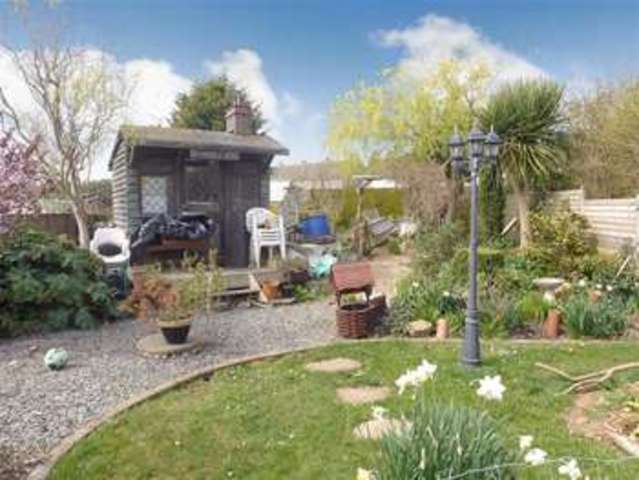  Image of 5 bedroom Bungalow for sale in Highcroft Crescent Bognor Regis PO22 at Bognor Regis West Sussex Bognor Regis, PO22 8DH