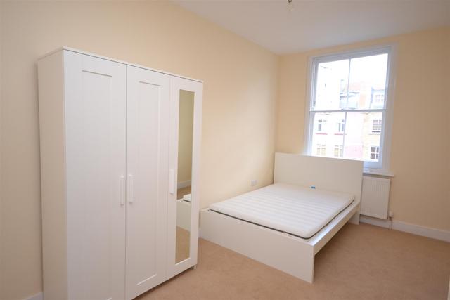  Image of 3 bedroom Property to rent in Highgate Road London NW5 at Kentish Town  Kentish Town, NW5 1JY